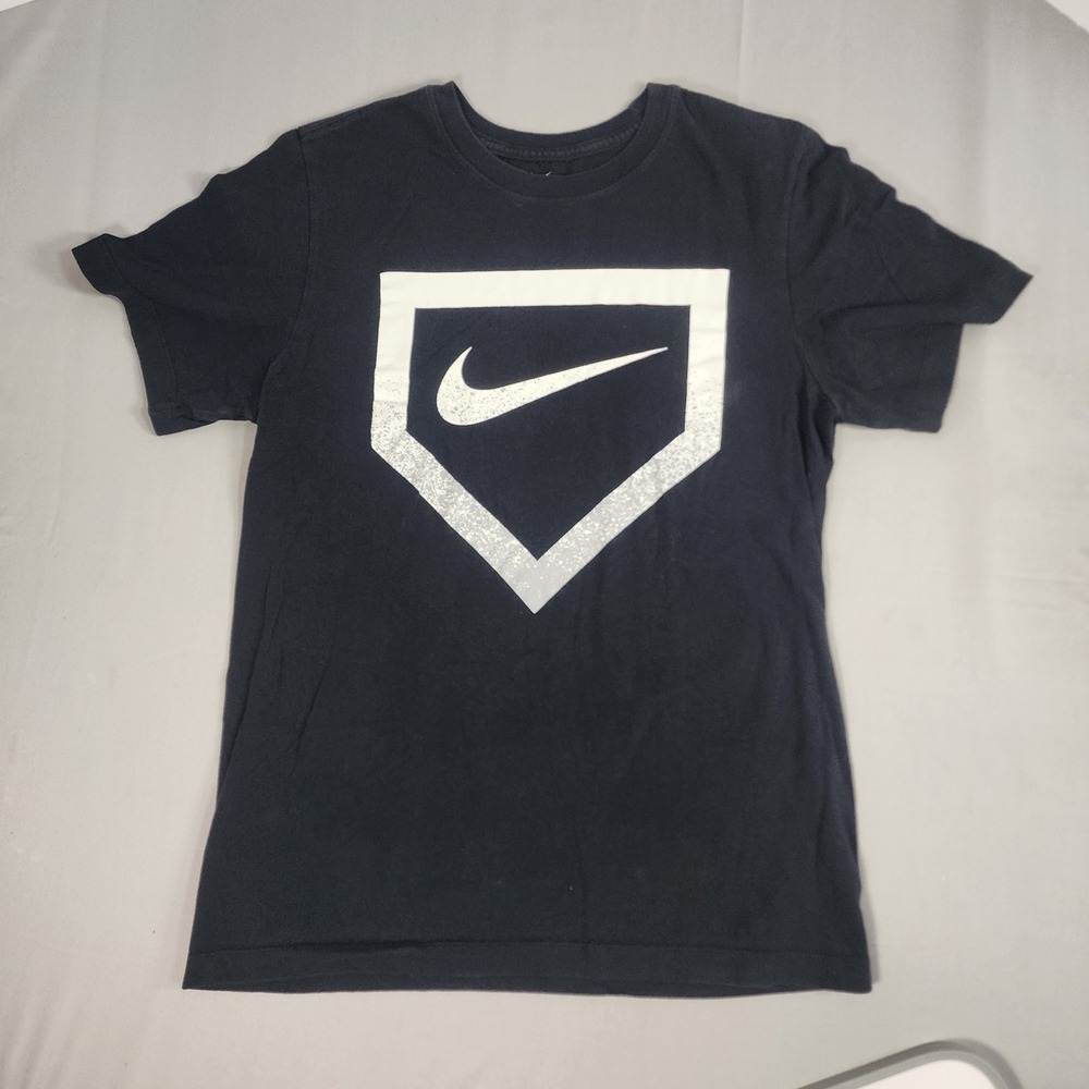 Nike T-Shirt Mens Small Black Good Baseball Home Plate Swoosh Graphic Tee